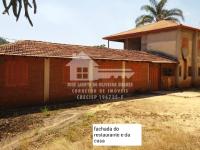 LINDA CHÁCARA COM POTENCIAL COMERCIAL/RESIDENCIAL.