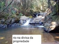 LINDA CHÁCARA COM POTENCIAL COMERCIAL/RESIDENCIAL.