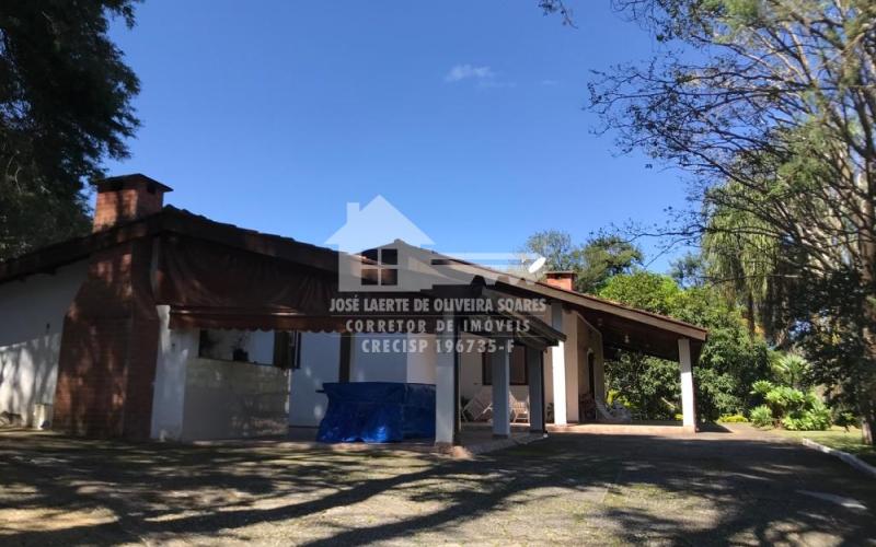 LINDA CHÁCARA  MOBILIADA - Serra Negra SP.