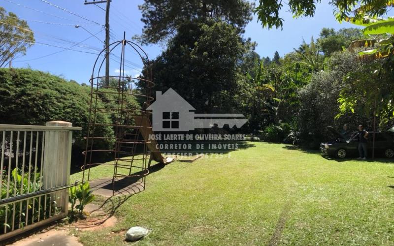 LINDA CHÁCARA  MOBILIADA - Serra Negra SP.