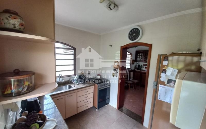 LINDA CHÁCARA  MOBILIADA - Serra Negra SP.