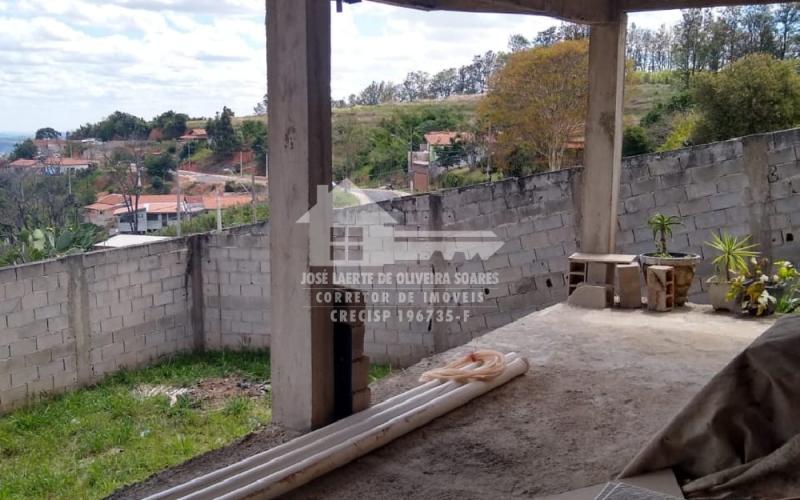 CASA EM CONSTRUÇÃO