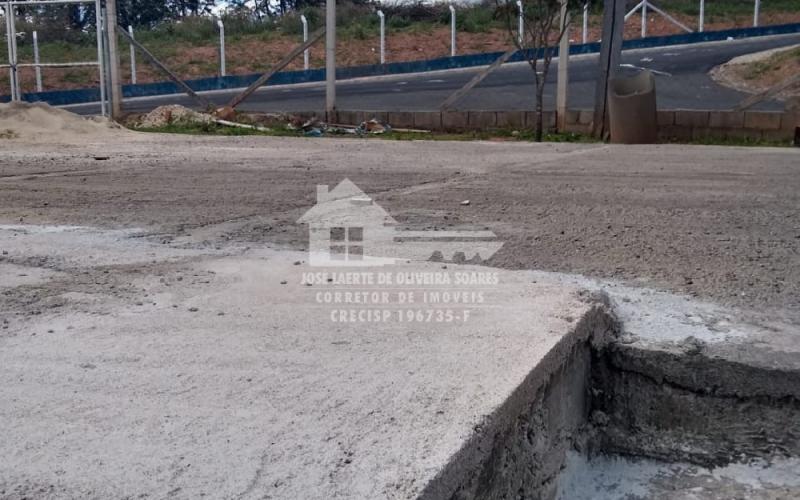 CASA EM CONSTRUÇÃO