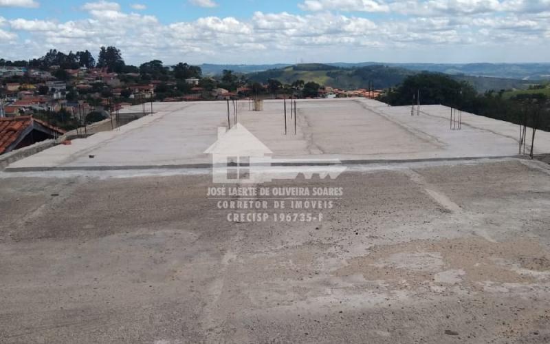 CASA EM CONSTRUÇÃO