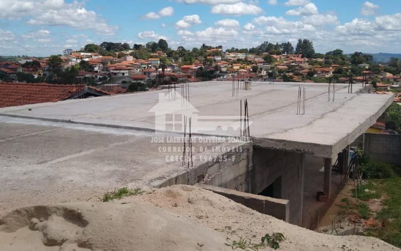 CASA EM CONSTRUÇÃO