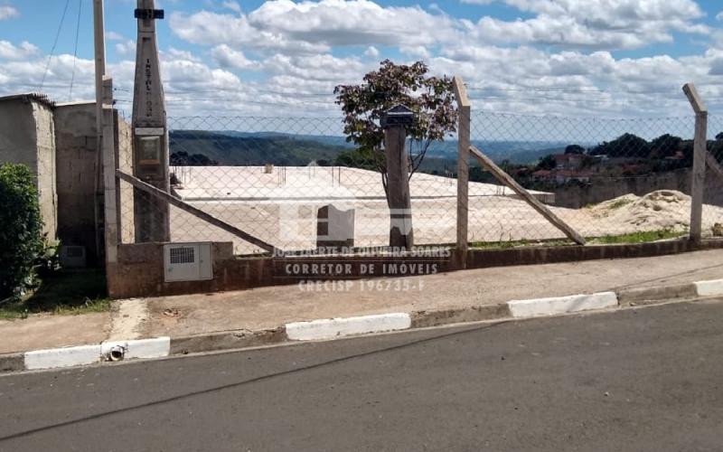 CASA EM CONSTRUÇÃO