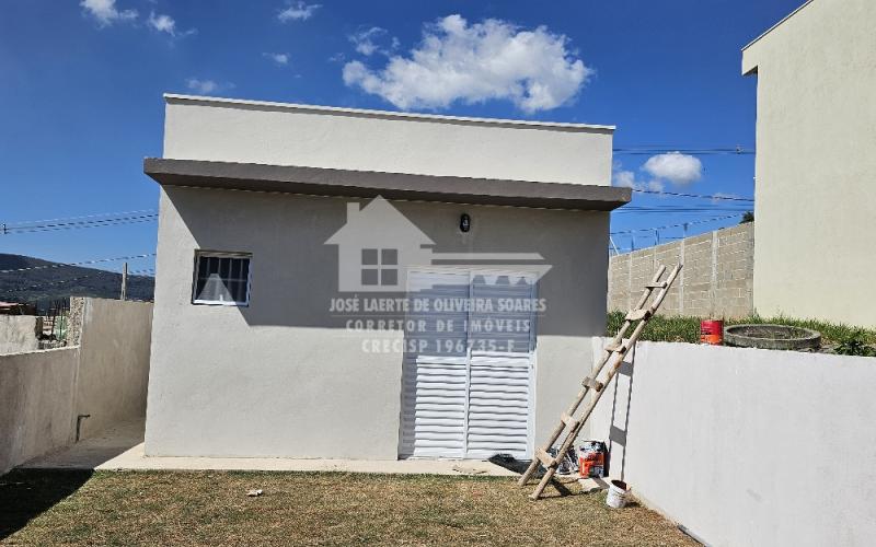 LINDA CASA RECÉM CONSTRUÍDA