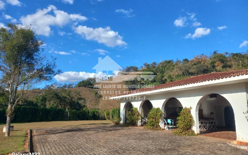 CASA ALTO PADRÃO - TRÊS BARRAS