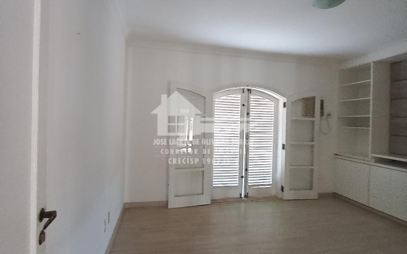 CASA ALTO PADRÃO - JD GUSTAVO