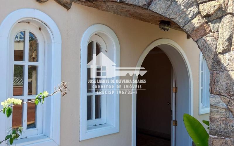 CASA ALTO PADRÃO - JD GUSTAVO