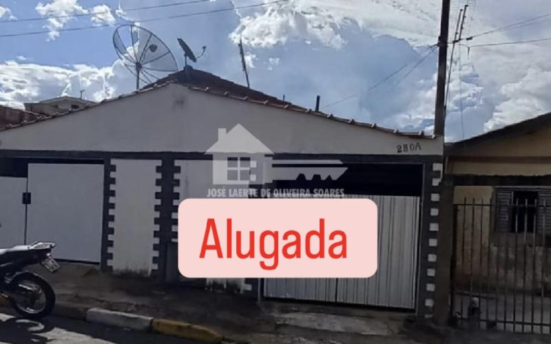 CASA - ALTO DAS PALMEIRAS.