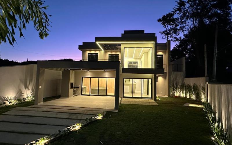 CASA - BAIRRO DAS POSSES.